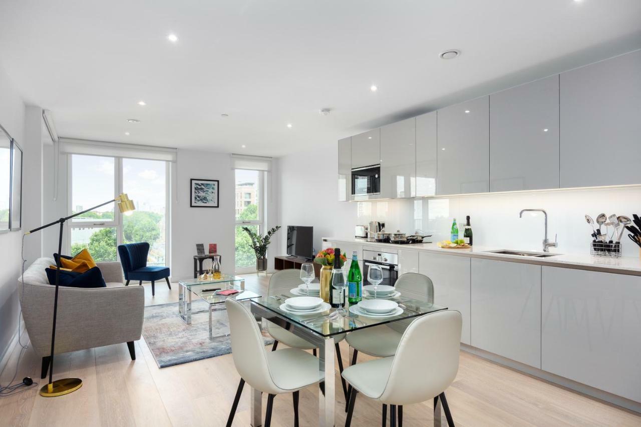 Two Bedroom Serviced Apartment With Balcony In Weymouth Building, Deacon Street Лондон Экстерьер фото